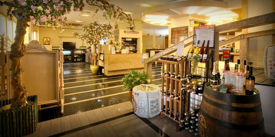 Networld Hotel Spa And Casino Pasay Esterno foto